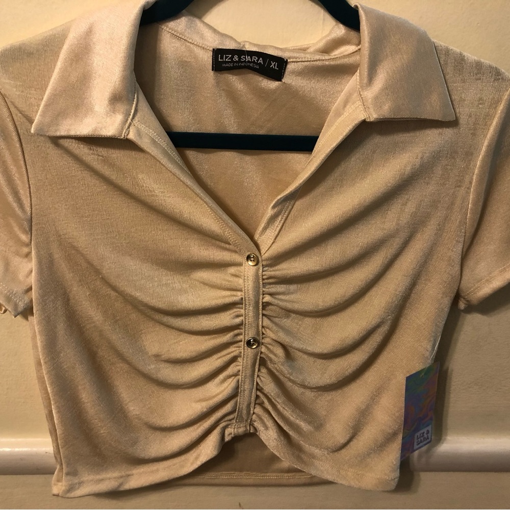 Liz and Sara top
